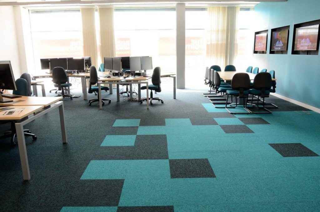 Elegant tiles for workplaces