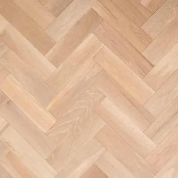 Painswick Fresh Engineered Oak - Image 3